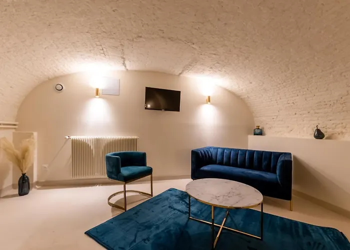 Le Medicis - 2 Apartment